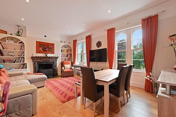 3 Bedroom Apartment To Rent In Belsize Road, London, NW6