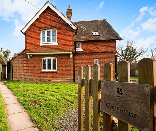 3 Bedroom Detached House To Rent In Clare Cottage, Hatchlands, GU4