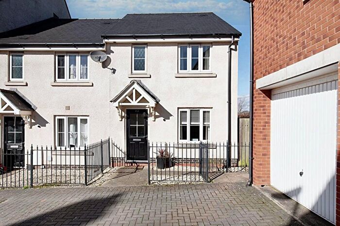 3 Bedroom End Of Terrace House For Sale In Carnac Drive, Dawlish, EX7