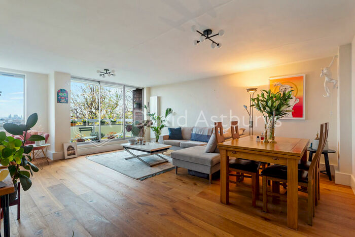 2 Bedroom Apartment To Rent In Hornsey Lane, Highgate, London, N6