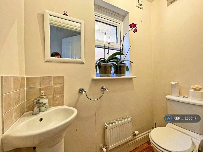 2 Bedroom End Of Terrace House To Rent In Falconer Road, Fleet, GU51