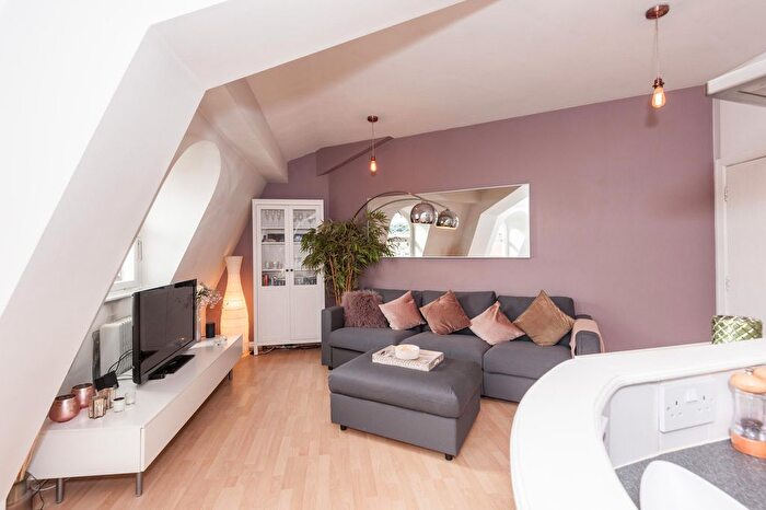 1 Bedroom Flat To Rent In Leeds City Centre, LS2