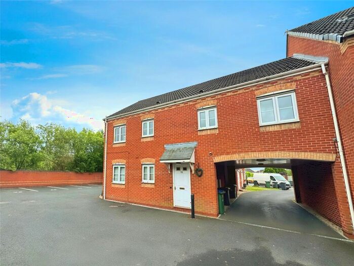 1 Bedroom Flat To Rent In Sannders Crescent, Tipton, West Midlands, DY4