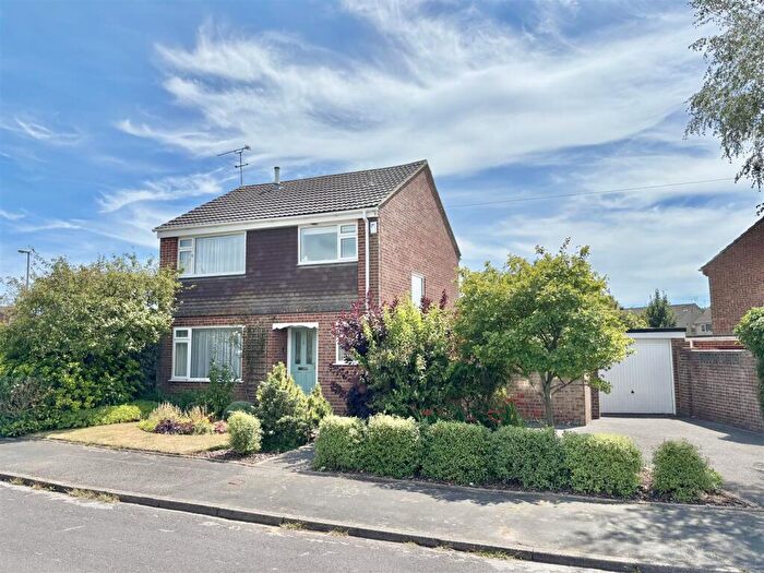 3 Bedroom Detached House For Sale In Saltings Road, Poole, BH16