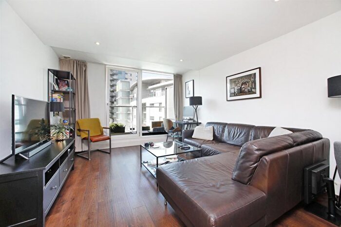 1 Bedroom Flat To Rent In Empire Square, Long Lane, SE1