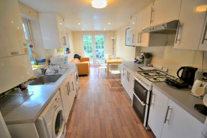 5 Bedroom Terraced House To Rent In Blenheim Road, Reading, RG1