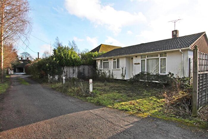 3 Bedroom Detached Bungalow For Sale In The Common, Longparish, Andover, SP11
