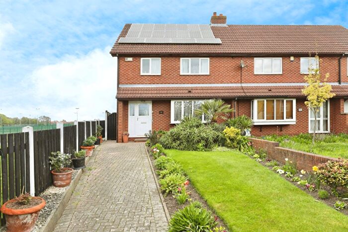 3 Bedroom Semi-Detached House For Sale In Doe Quarry Lane, Dinnington, Sheffield, S25