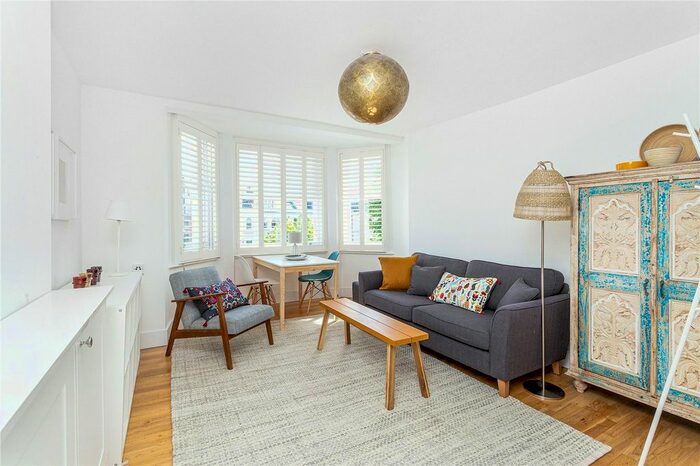1 Bedroom Flat To Rent In Pinehurst Court, Colville Gardens, London, W11