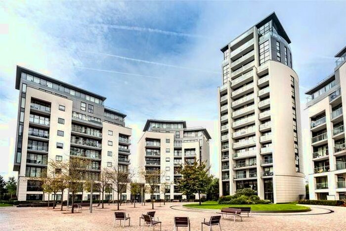 2 Bedroom Flat To Rent In Jefferson House, Pump House Crescent, Brentford, Kew Bridge, London, TW8