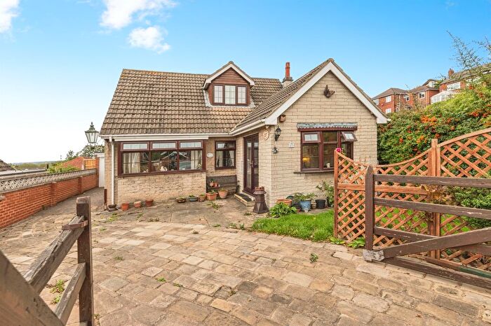 3 Bedroom Semi Detached House For Sale In First Avenue, Horbury, Wakefield, WF4