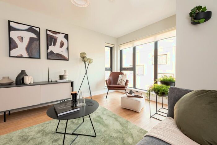 1 Bedroom Apartment To Rent In Market Street Newbury, RG14