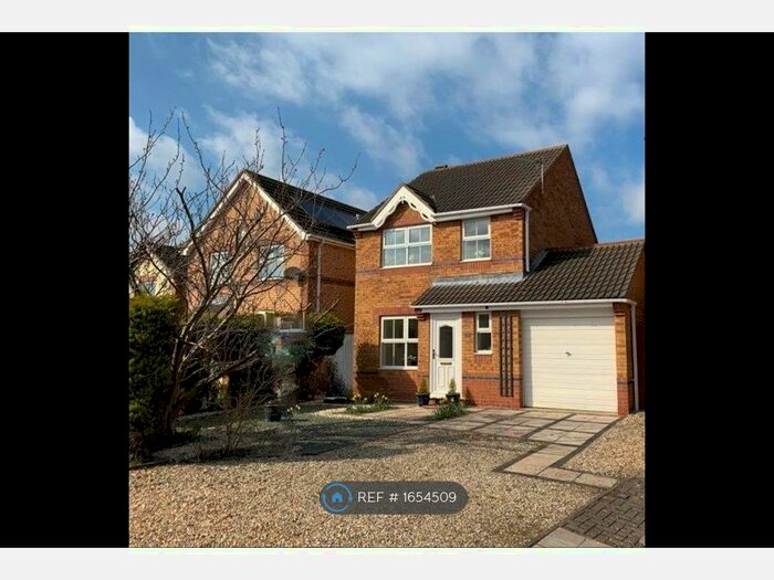 3 Bedroom Detached House To Rent In Darwin Court, Grimsby, DN34