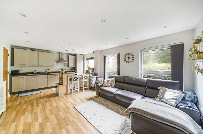 1 Bedroom Flat For Sale In Brindley Court, Letchworth Road, Stanmore, HA7