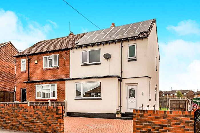 2 Bedroom Semi Detached House For Sale In Cornwall Crescent, Rothwell, Leeds, West Yorkshire, LS26