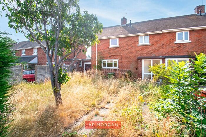 3 Bedroom Semi Detached House For Sale In Foxlydiate Crescent, Batchley, Redditch, Worcestershire, B97
