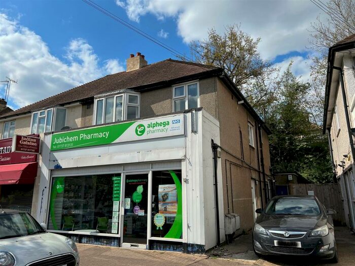 1 Bedroom Flat To Rent In Shelvers Hill, Tadworth, KT20