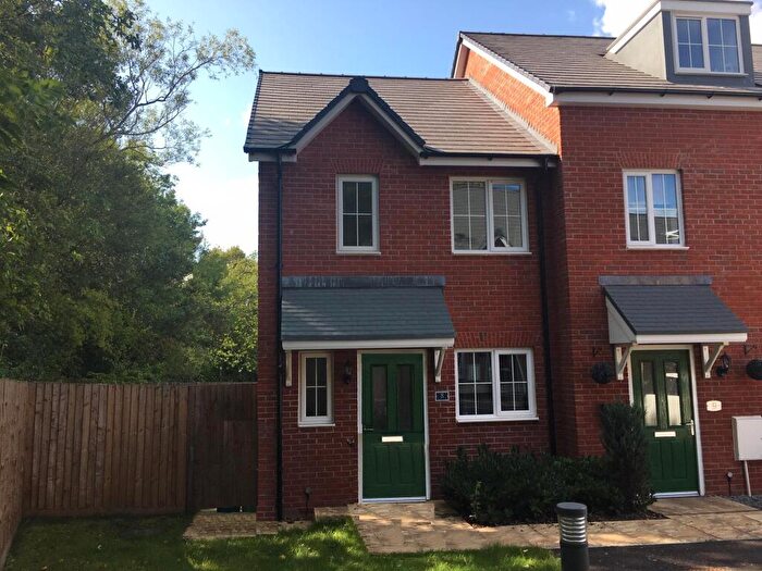2 Bedroom End Of Terrace House To Rent In Treble Close, Buckingham, MK18