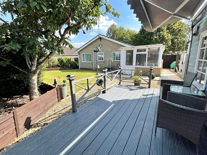 2 Bedroom Detached Bungalow For Sale In Ashby Gardens, Moulton, PE12