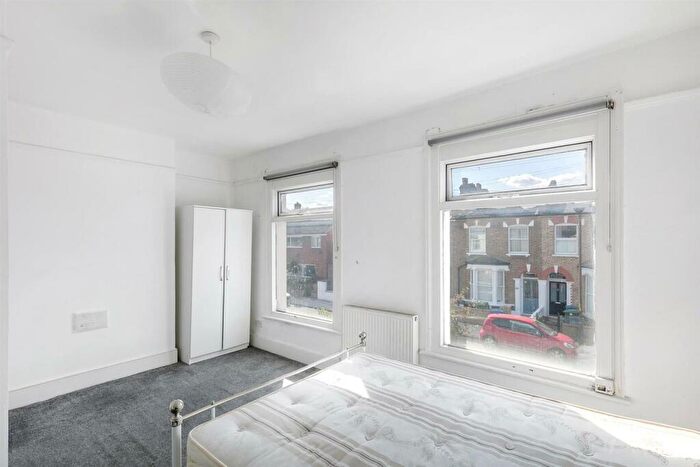 5 Bedroom Terraced House To Rent In Lanvanor Road, SE15