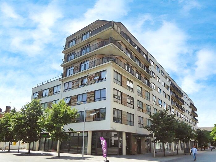 1 Bedroom Flat To Rent In Chatham Place, Reading, RG1