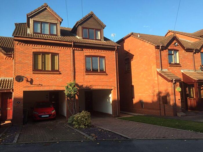 2 Bedroom Terraced House To Rent In Crofters Close, Oldswinford, DY8