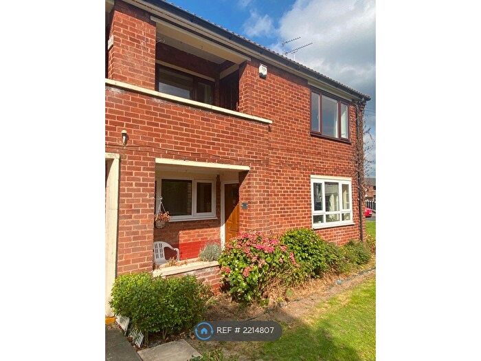 1 Bedroom Flat To Rent In Birkdale Drive, Ashton-On-Ribble, Preston, PR2