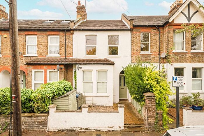 1 Bedroom Flat For Sale In Glenfield Road, West Ealing, W13