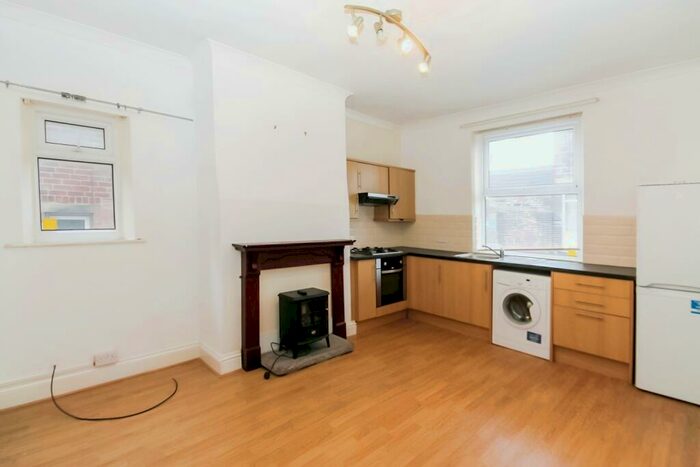 2 Bedroom Terraced House To Rent In Clough Street, Morley, Leeds, LS27