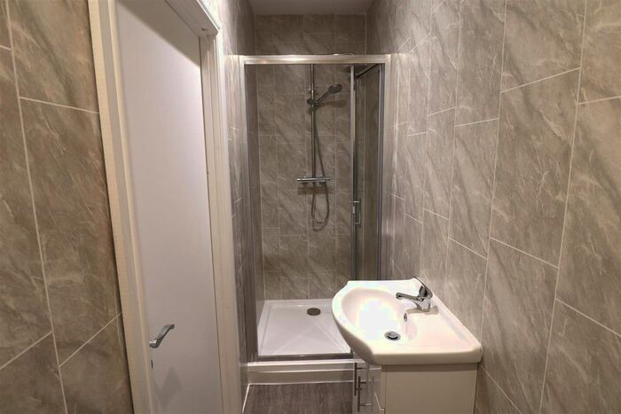 Studio To Rent In Shaftesbury Avenue, South Harrow, Harrow HA2