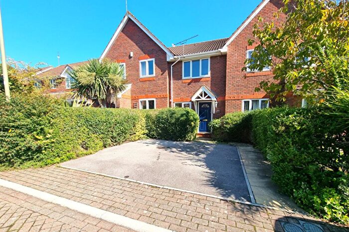 2 Bedroom Terraced House To Rent In Knightwood Park, SO53