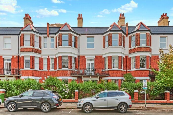 3 Bedroom Flat To Rent In Alwyne Road, Wimbledon, London, SW19