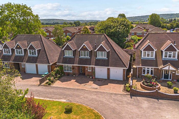 4 Bedroom Detached House For Sale In Station Road, Stoke Mandeville, HP22