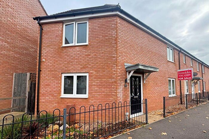 3 Bedroom End Of Terrace House For Sale In Howe Road, Gosport, PO13