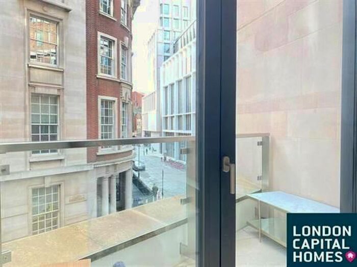 3 Bedroom Flat To Rent In Portugal Street, London, WC2A