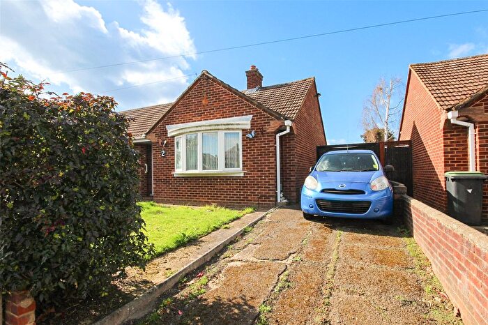 2 Bedroom Bungalow For Sale In Bowhill, Bedford, Bedfordshire, MK41