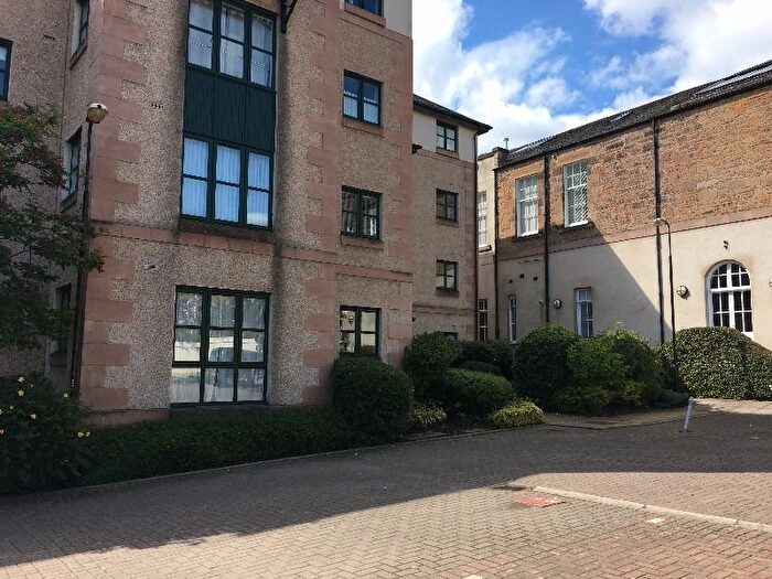 2 Bedroom Flat To Rent In South Gray Street, Newington, Edinburgh, EH9