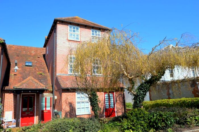 2 Bedroom Flat To Rent In The Shambles, Wallingford, Oxfordshire, OX10
