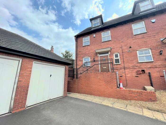 4 Bedroom Semi-Detached House To Rent In Radleigh Grange, Woodville, Swadlincote, DE11