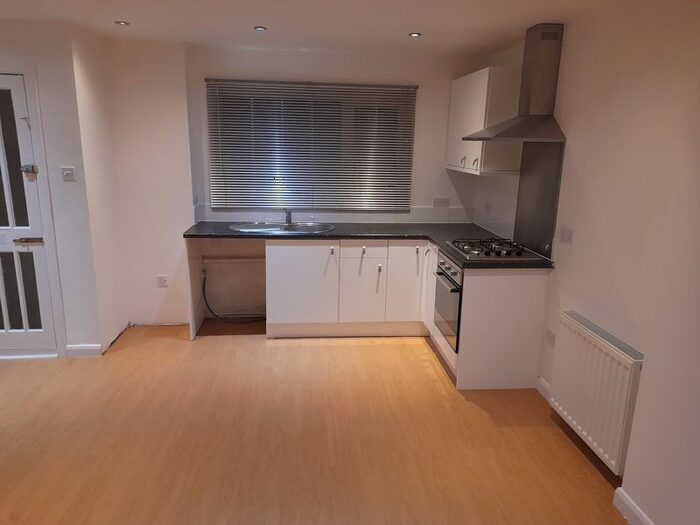 2 Bedroom Property To Rent In Abbotts Close, Runcorn, WA7