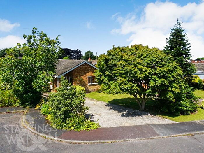 3 Bedroom Detached Bungalow For Sale In Christine Avenue, Lingwood, Norwich, NR13