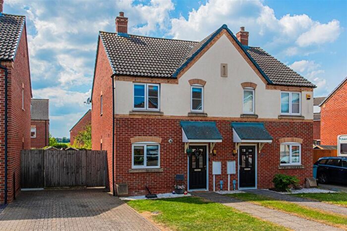 3 Bedroom Semi-Detached House For Sale In Walden Road, Burton Latimer, NN15