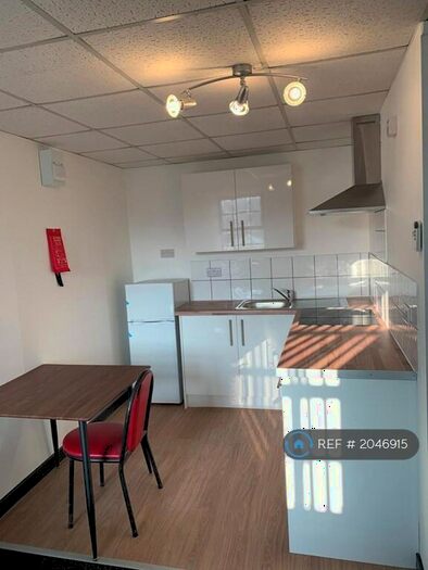 1 Bedroom Flat To Rent In Carlton House, Stoke-On-Trent, ST4