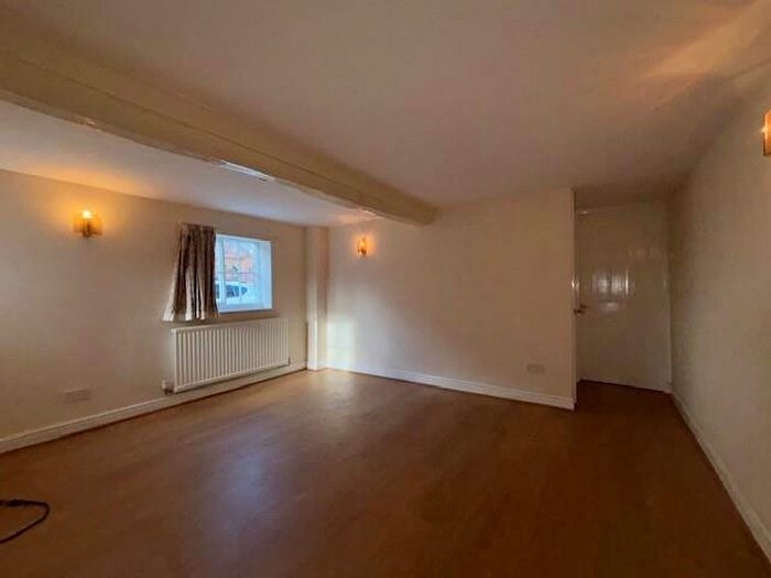 2 Bedroom Detached House To Rent In Main Street, Upton, NG23