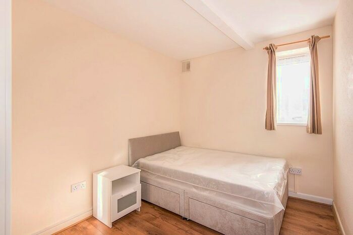 5 Bedroom Semi-Detached House To Rent In Fawcett Road, Southsea PO4