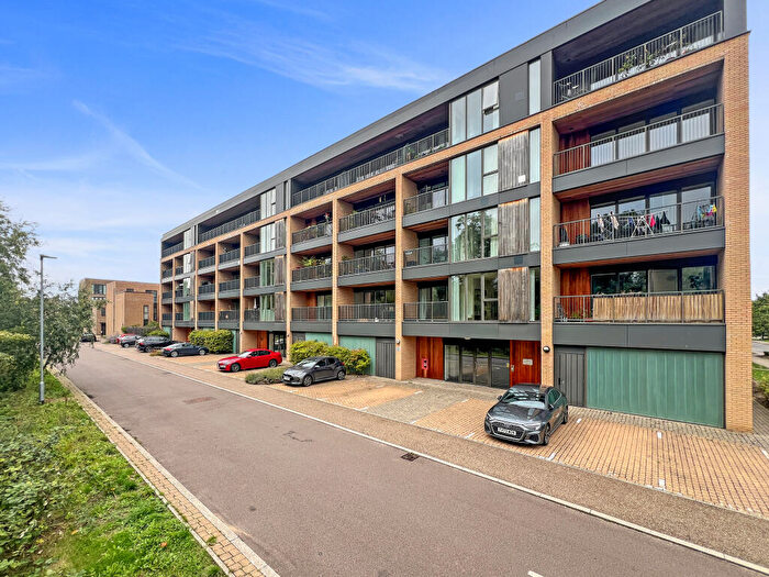 1 Bedroom Flat For Sale In Green Lane, Trumpington, CB2