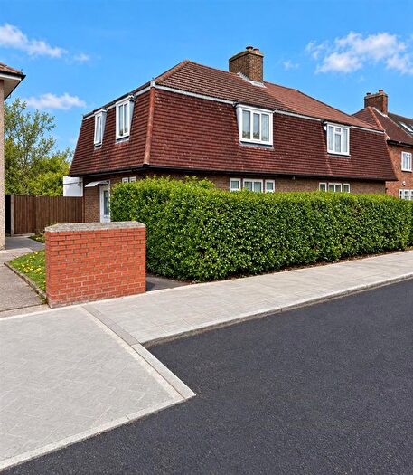 Studio To Rent In Grangemill Road, London, SE6