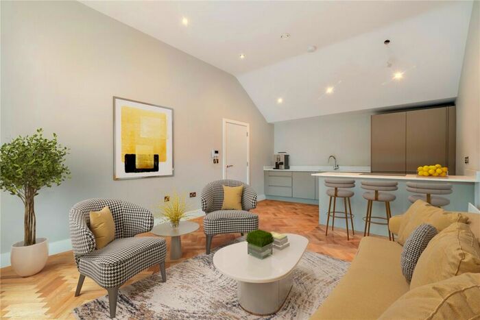 2 Bedroom Flat To Rent In Apartment, Lambert House, Harrogate, North Yorkshire, HG1