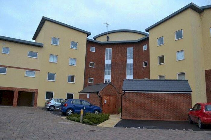 2 Bedroom Apartment To Rent In Longhorn Avenue, Gloucester, GL1