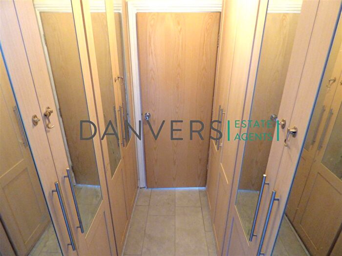 1 Bedroom Flat To Rent In Watkin Road, Leicester, LE2